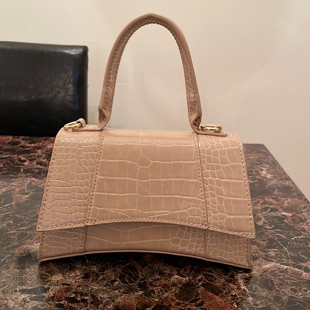 Beige faux crocodile purse